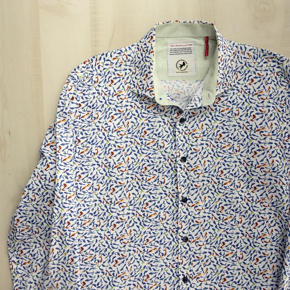 A FISH NAMED FRED casual printed koi button down shirt casual work travel - Picture 3 of 10
